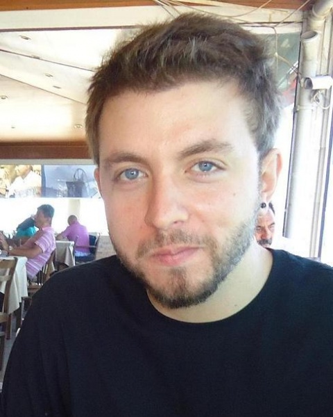 File:Onur Tunali.jpg